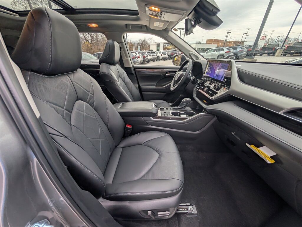 2026 Toyota Highlander Platinum Cockeysville MD