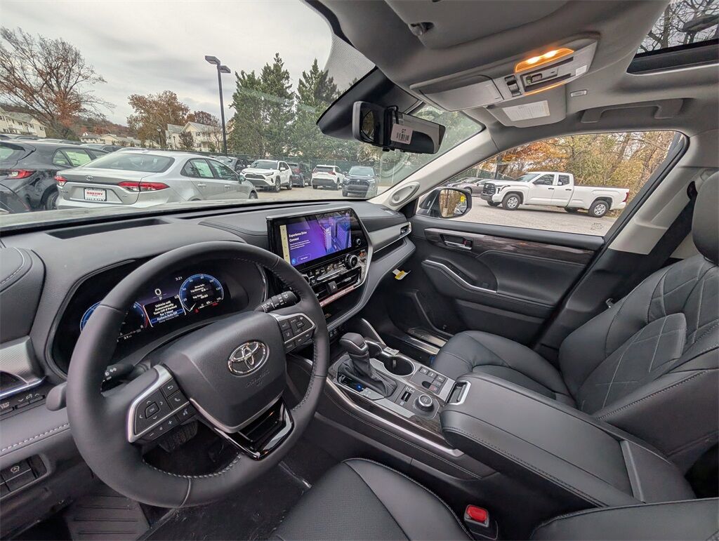 2026 Toyota Highlander Platinum Cockeysville MD