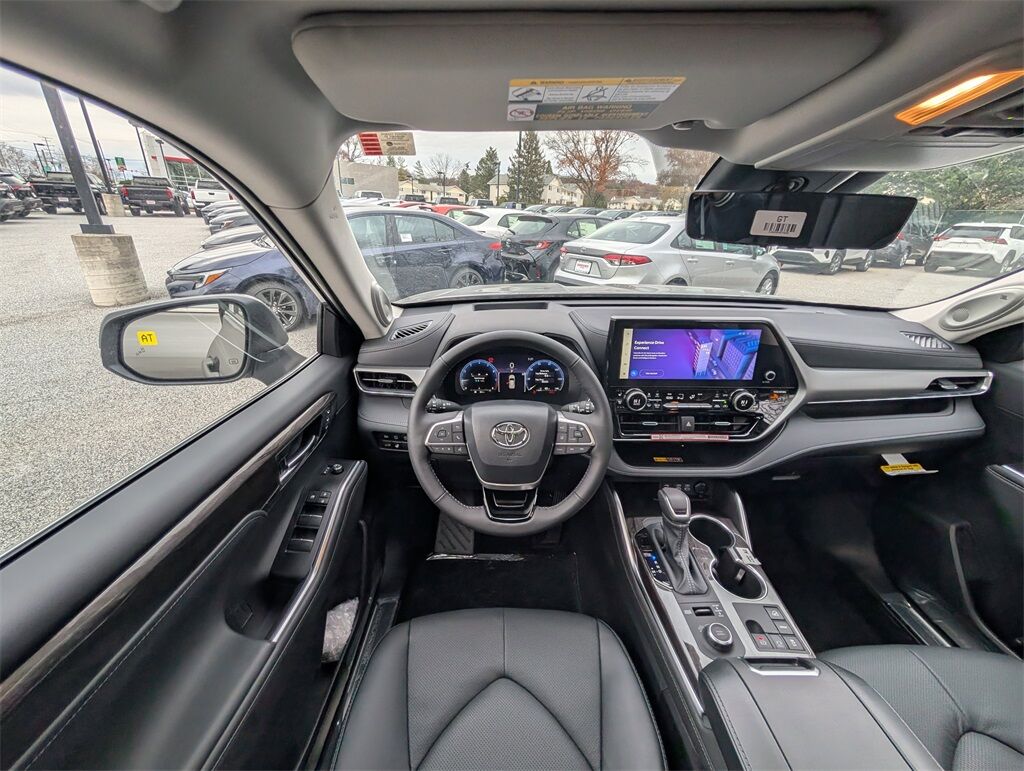 2026 Toyota Highlander Platinum Cockeysville MD