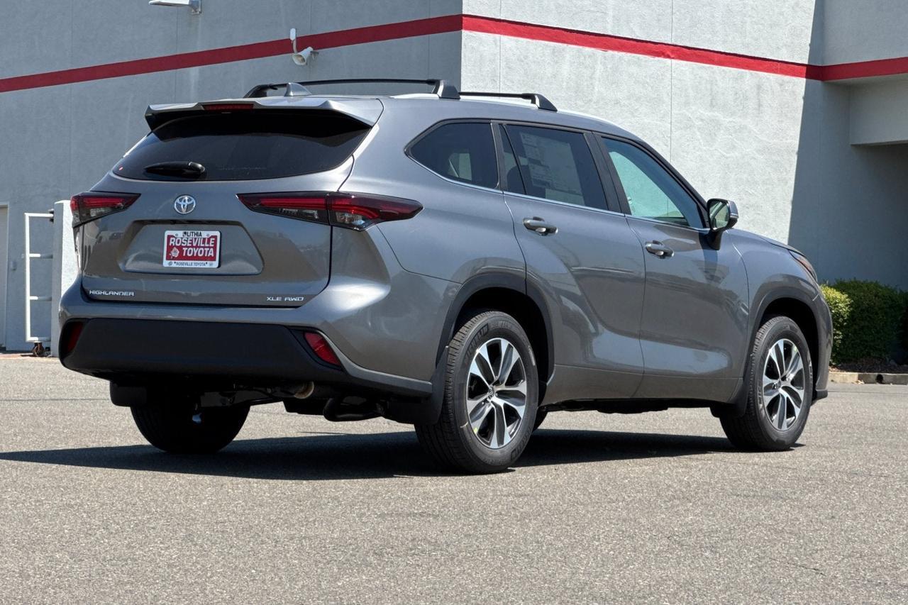 2026 Toyota Highlander XLE