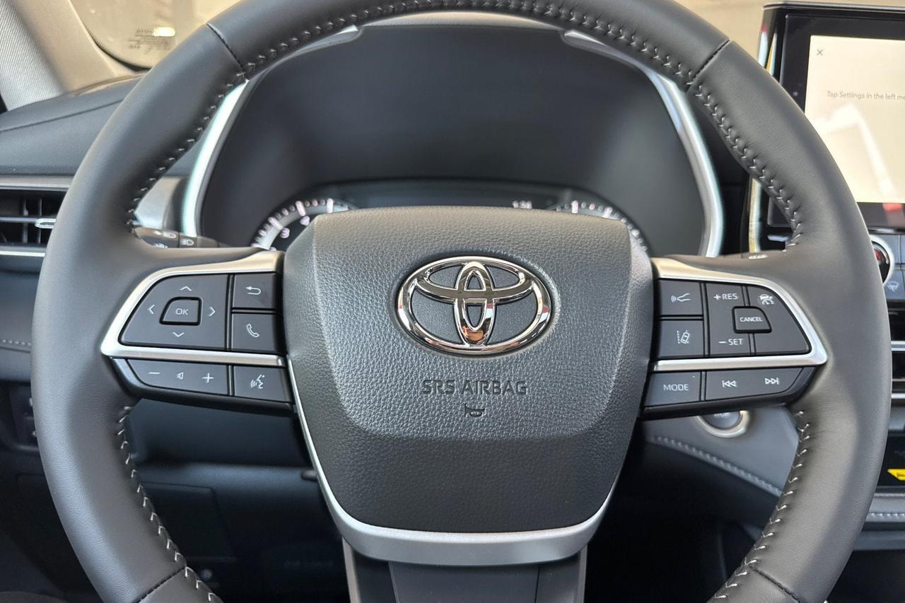 2026 Toyota Highlander XLE Roseville CA