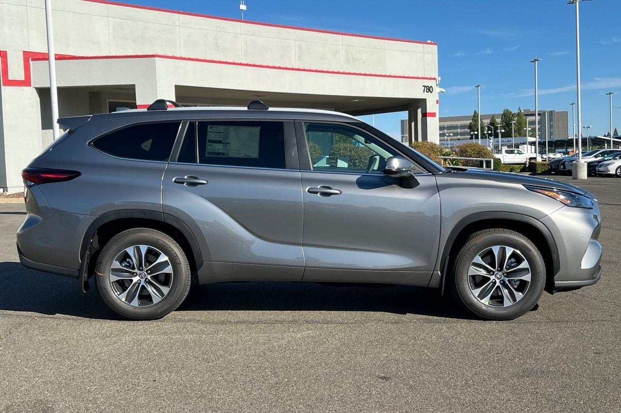 2026 Toyota Highlander XLE Roseville CA