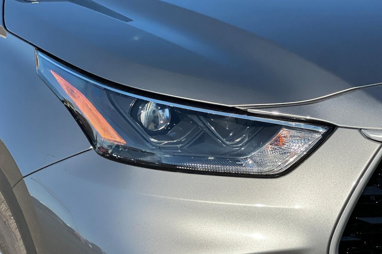 2026 Toyota Highlander XLE Roseville CA