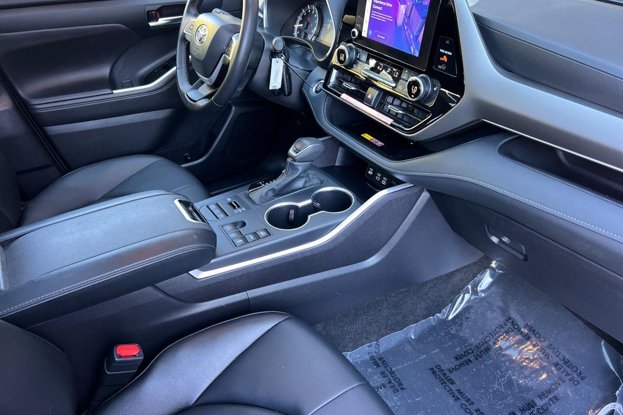 2026 Toyota Highlander XLE Roseville CA