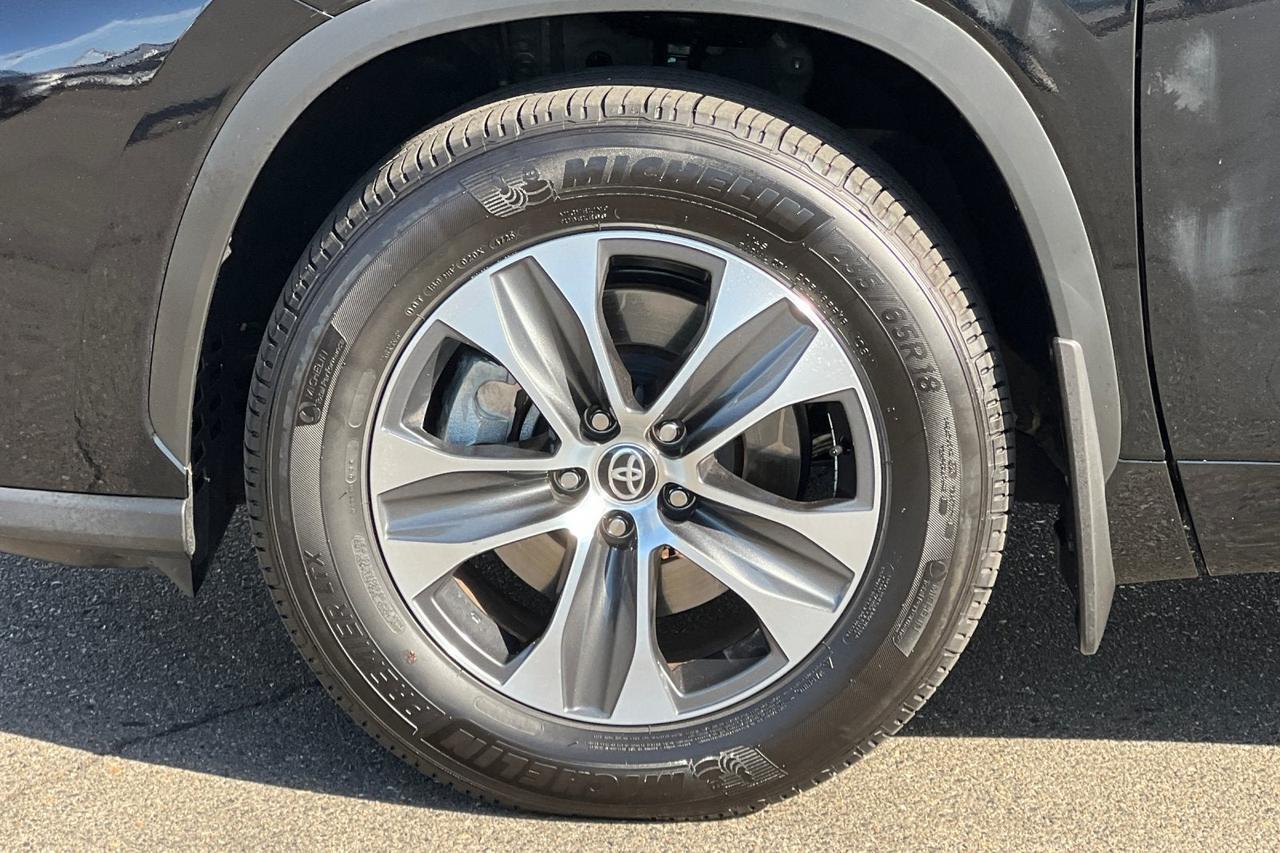 2026 Toyota Highlander XLE Roseville CA