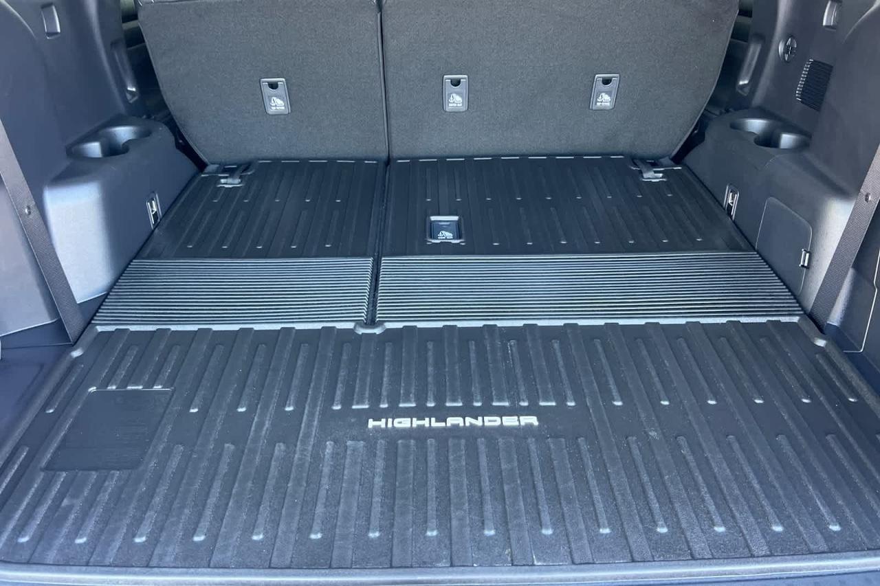 2026 Toyota Highlander XLE Roseville CA
