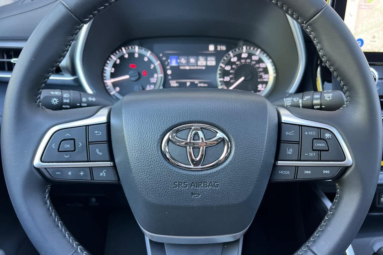 2026 Toyota Highlander XLE Roseville CA