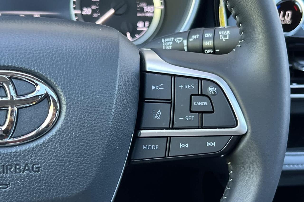 2026 Toyota Highlander XLE Roseville CA