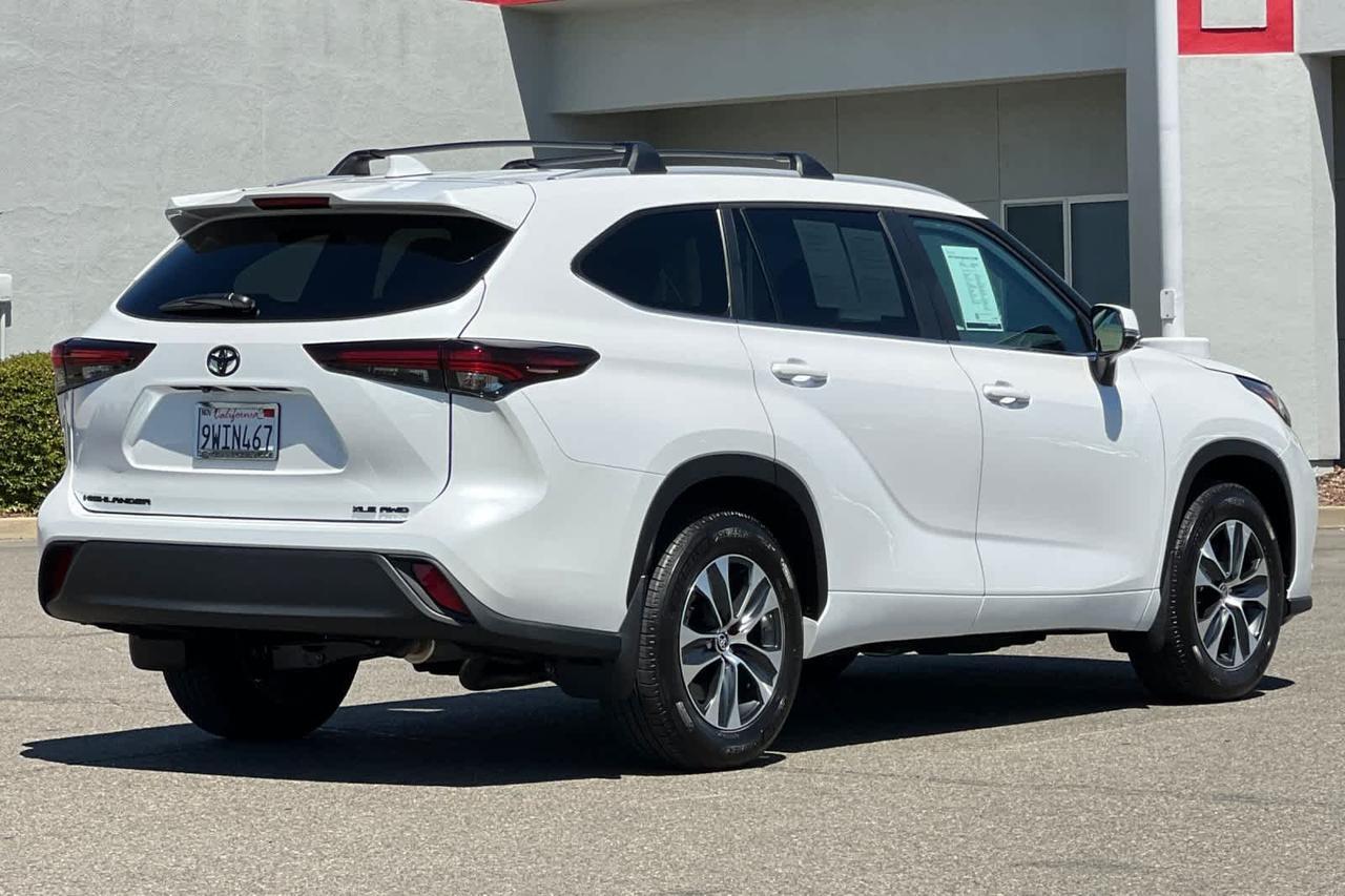 2026 Toyota Highlander XLE