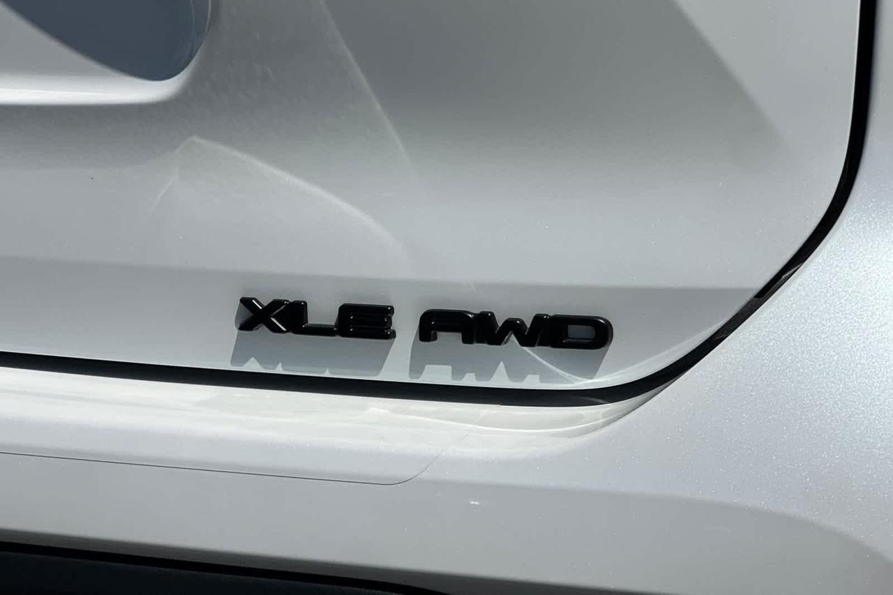 2026 Toyota Highlander XLE Roseville CA
