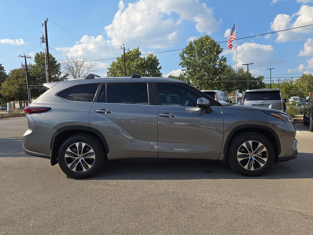 2026 Toyota Highlander XLE