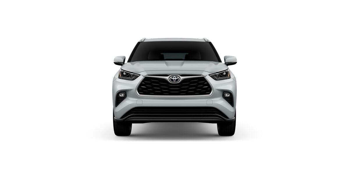 2026 Toyota Highlander XLE Fredericksburg VA