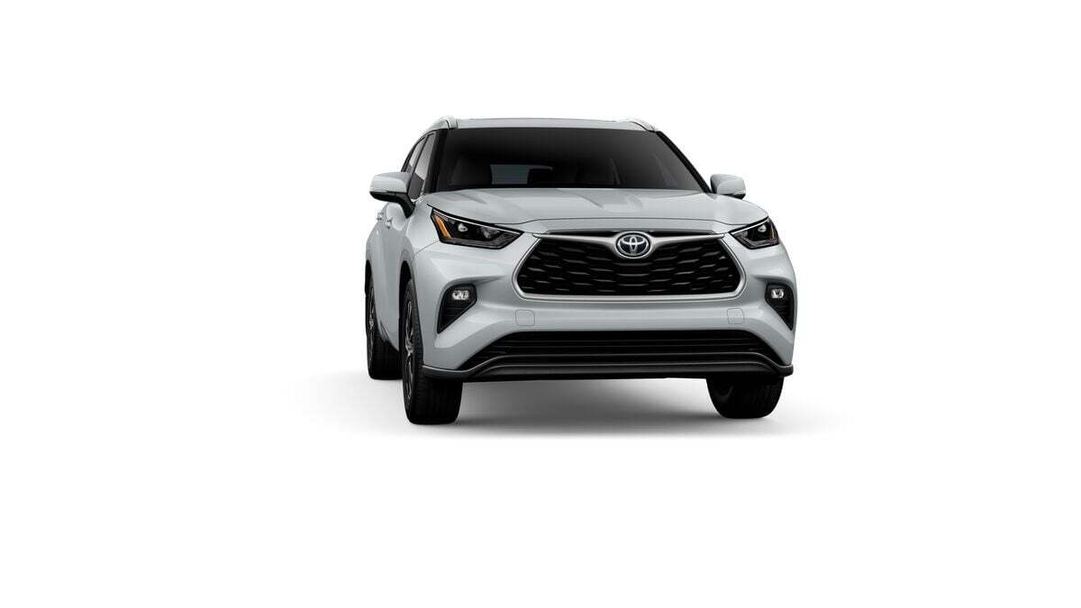 2026 Toyota Highlander XLE Fredericksburg VA