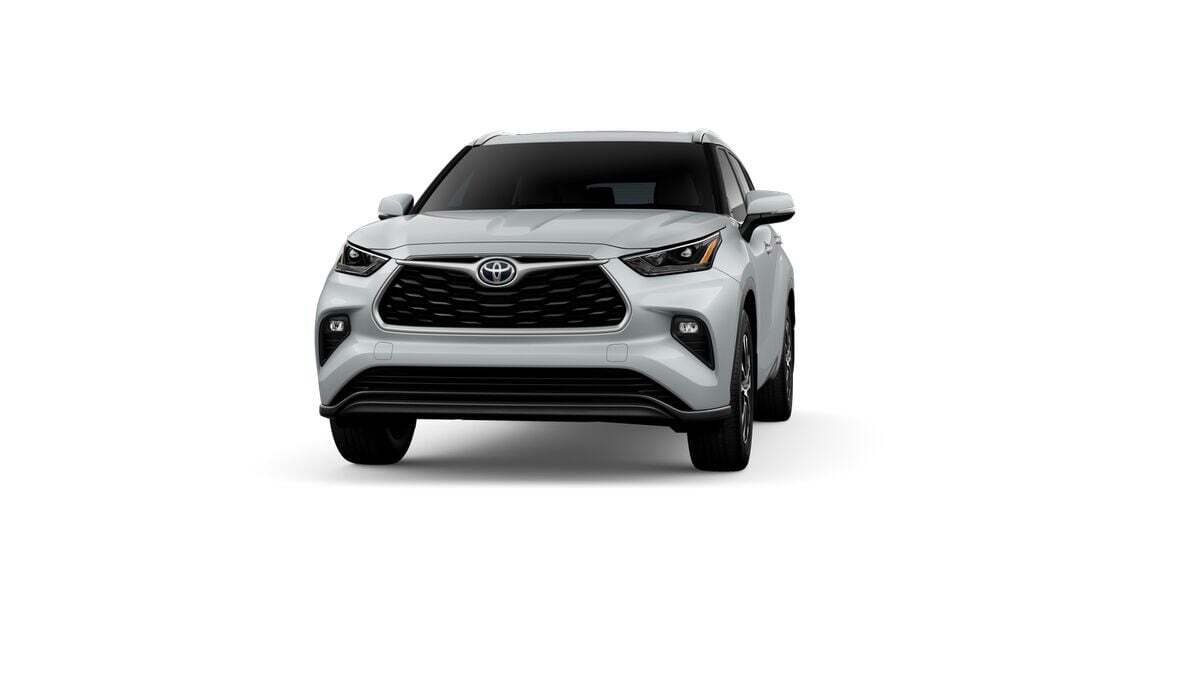 2026 Toyota Highlander XLE Fredericksburg VA