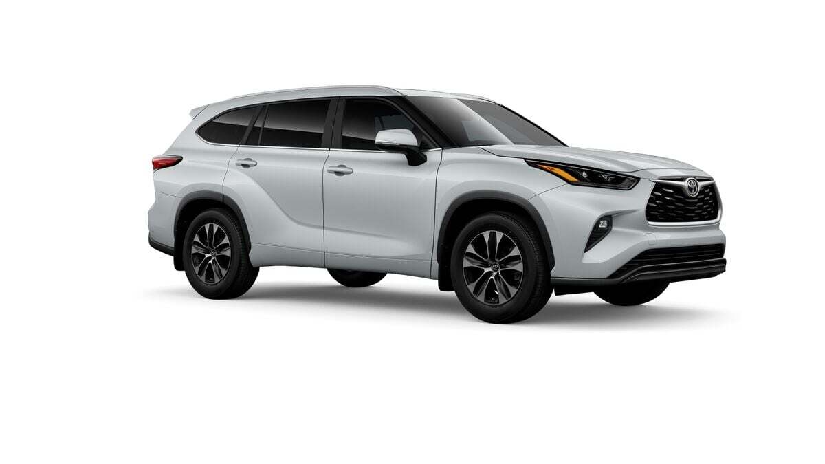 2026 Toyota Highlander XLE Fredericksburg VA