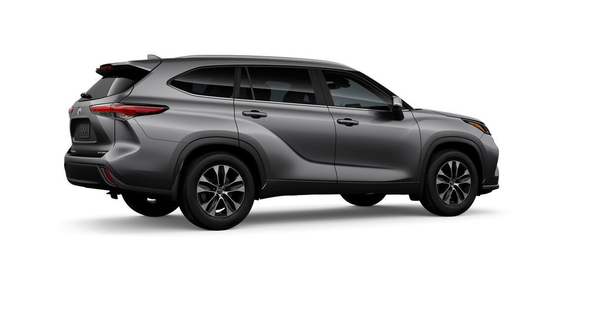 2026 Toyota Highlander XLE Fredericksburg VA