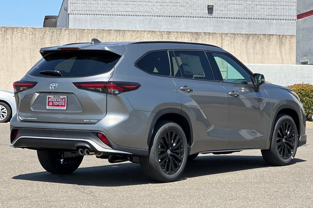 2026 Toyota Highlander XSE