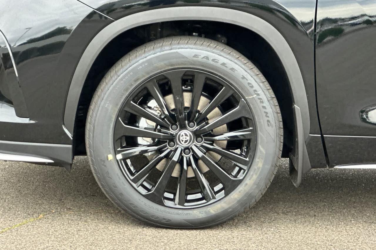 2026 Toyota Highlander XSE Roseville CA