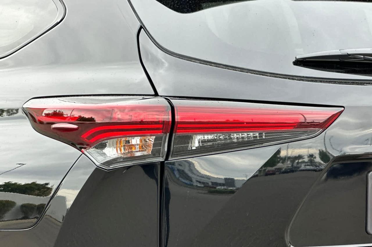 2026 Toyota Highlander XSE Roseville CA