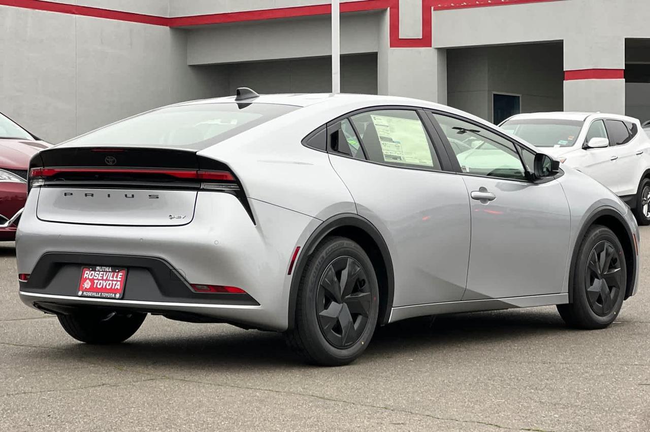 2026 Toyota Prius LE