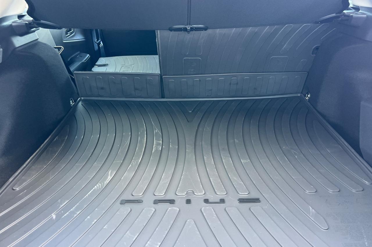 2026 Toyota Prius Plug-In Hybrid Ontario OR