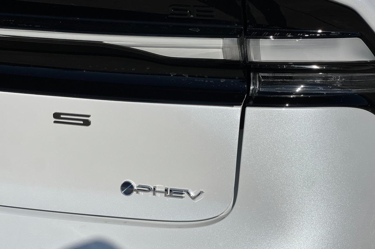 2026 Toyota Prius Plug-In Hybrid Ontario OR