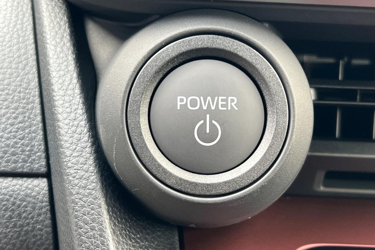 2026 Toyota Prius Plug-In Hybrid Ontario OR