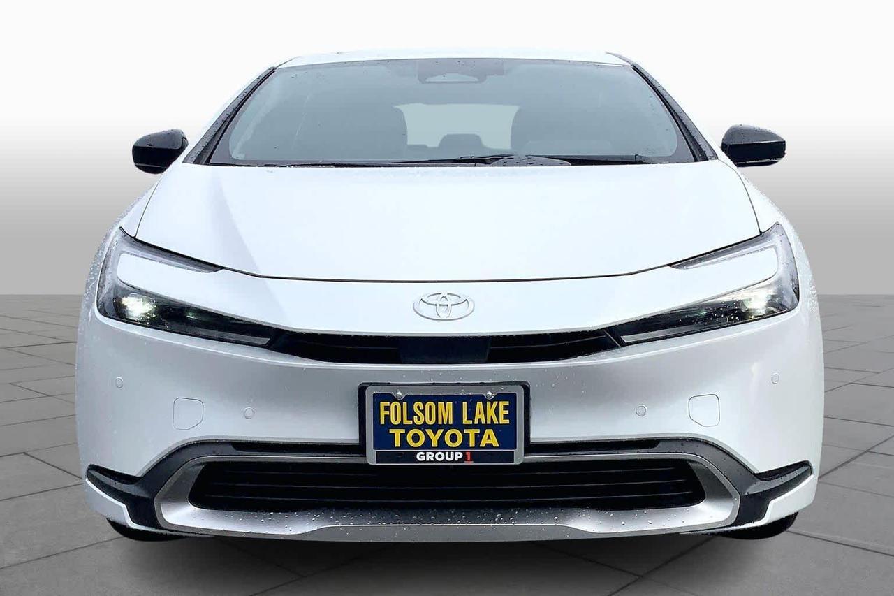 2026 Toyota Prius Plug-In Hybrid SE