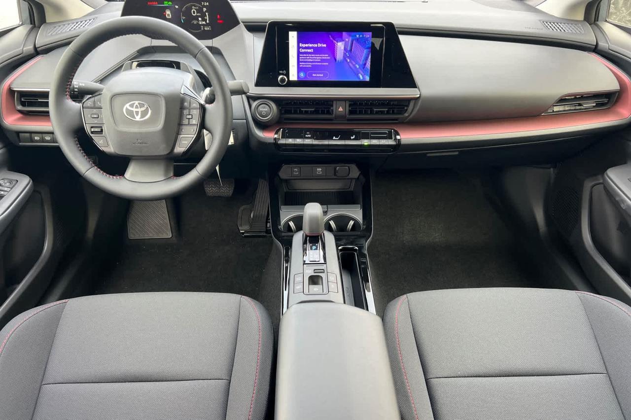 2026 Toyota Prius Plug-In Hybrid SE