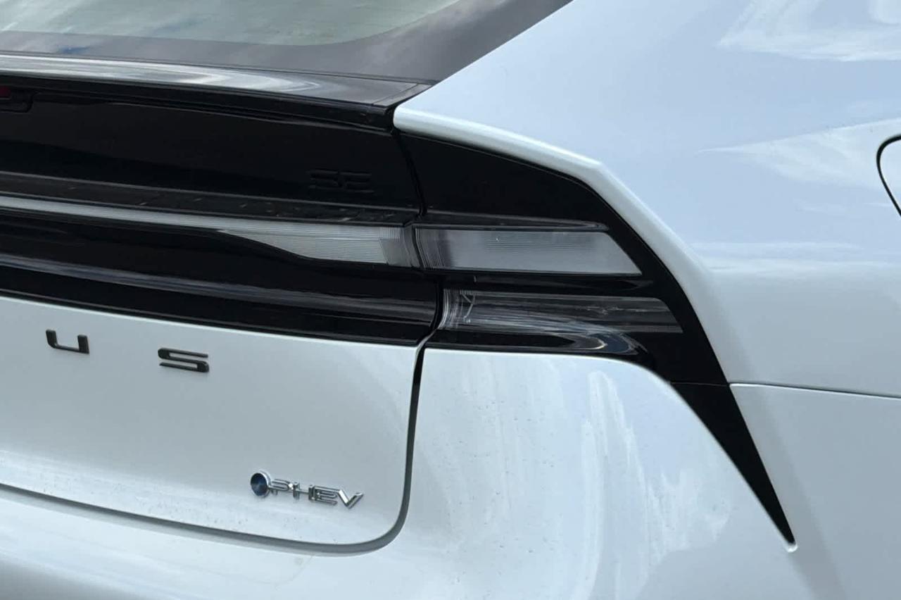 2026 Toyota Prius Plug-In Hybrid SE Roseville CA