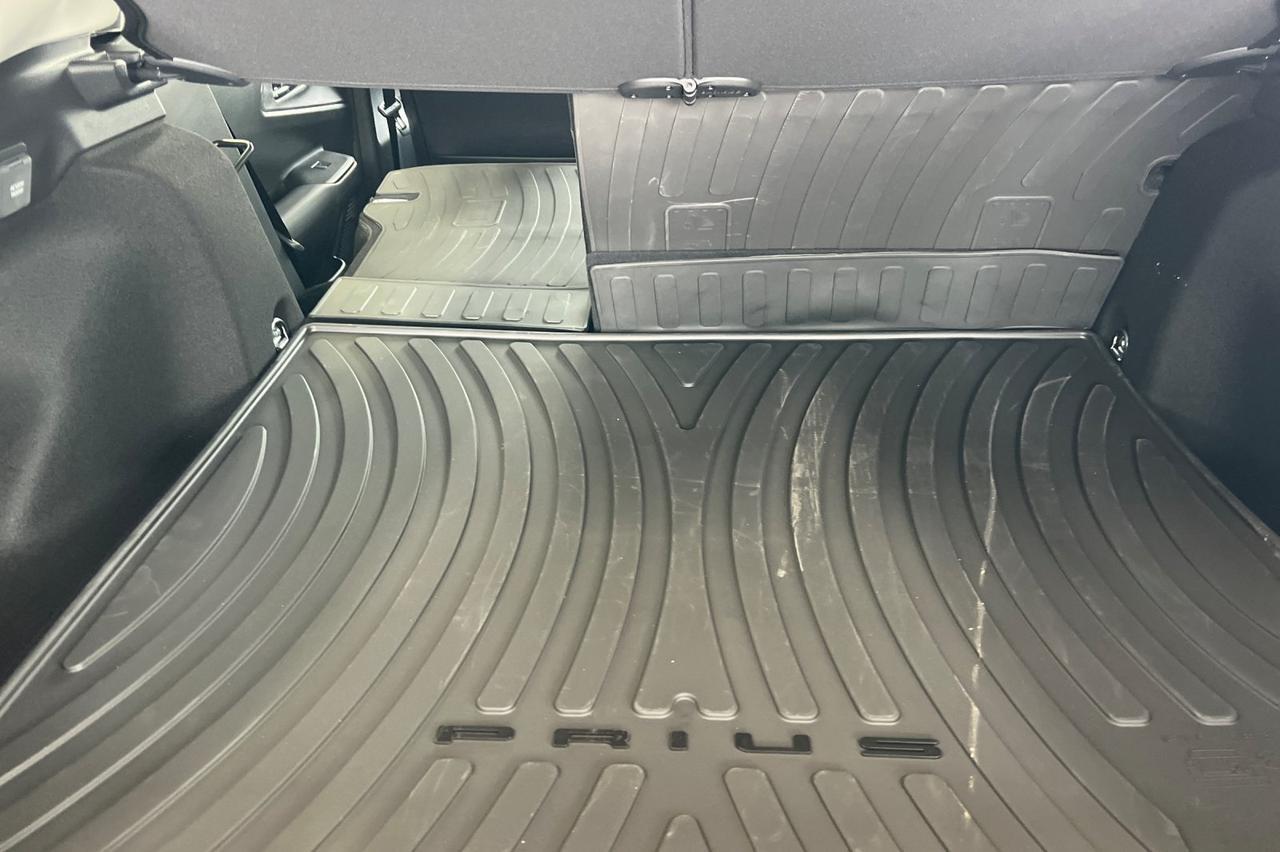 2026 Toyota Prius Plug-In Hybrid XSE Premium Ontario OR