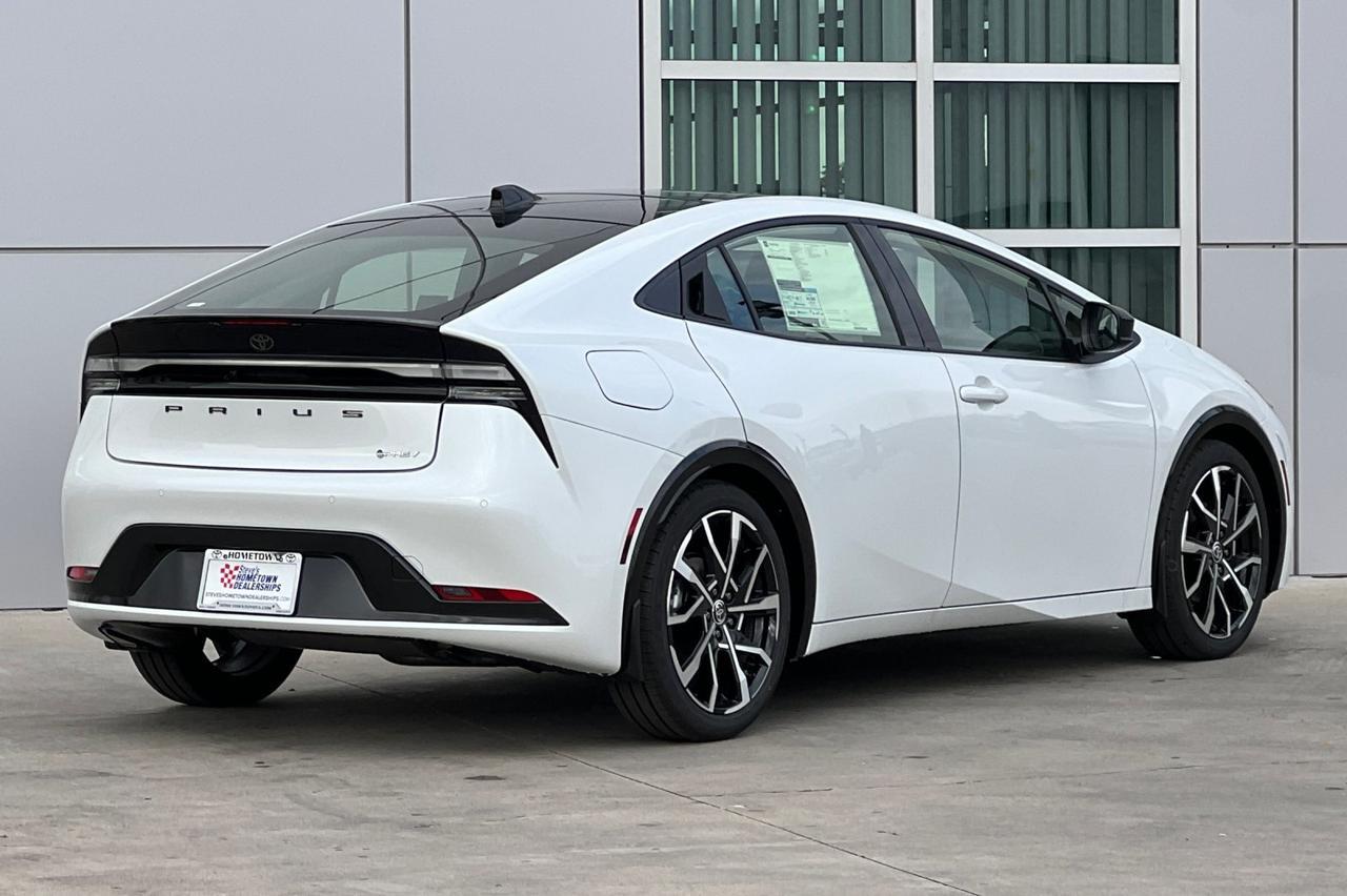 2026 Toyota Prius Plug-In Hybrid XSE Premium Ontario OR