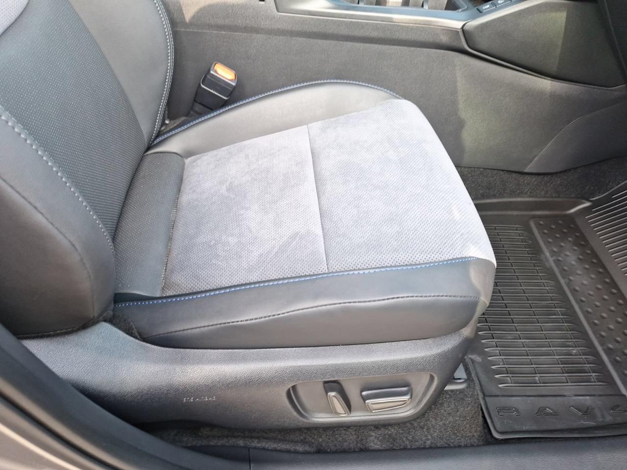 2026 Toyota RAV4 XSE Hurst TX