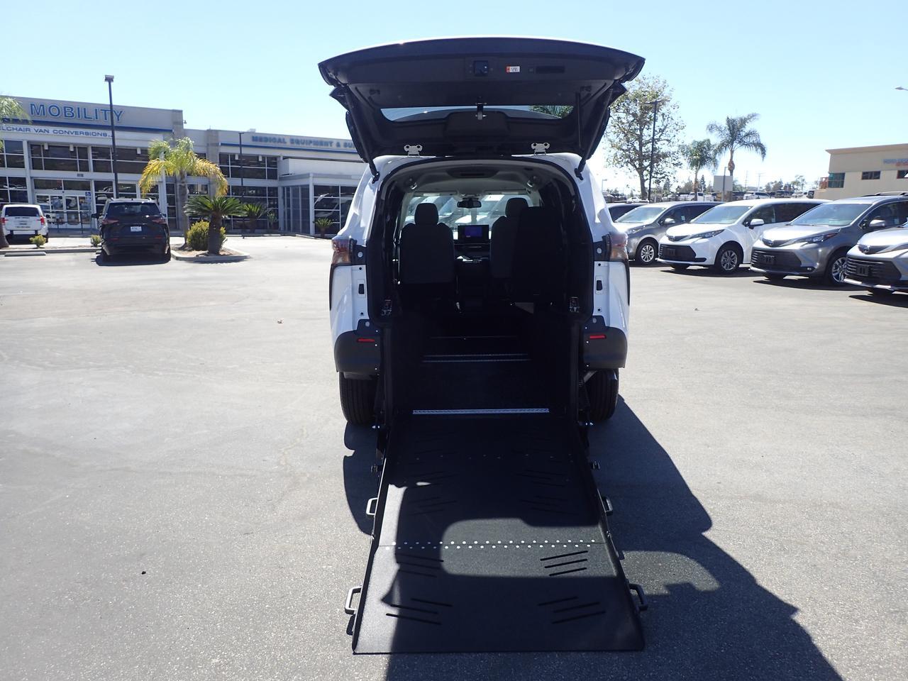 2026 Toyota Sienna LE Anaheim CA
