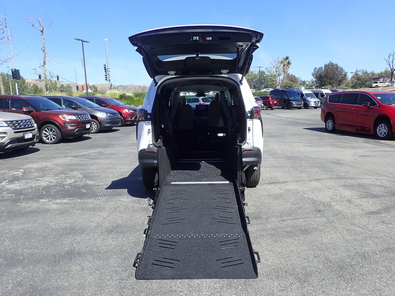 2026 Toyota Sienna LE Anaheim CA
