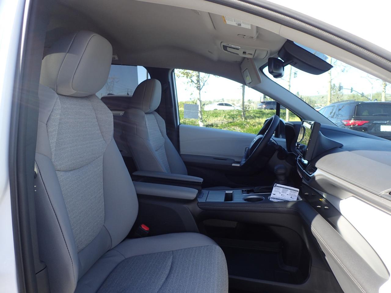 2026 Toyota Sienna LE Anaheim CA