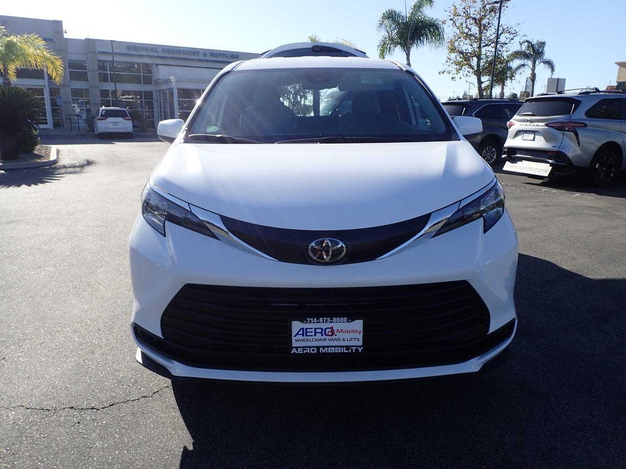 2026 Toyota Sienna LE Anaheim CA