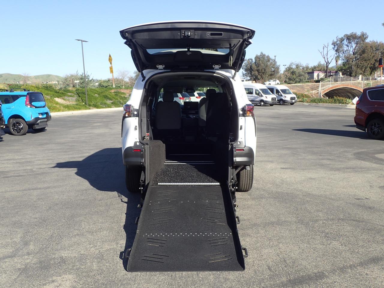 2026 Toyota Sienna LE Anaheim CA