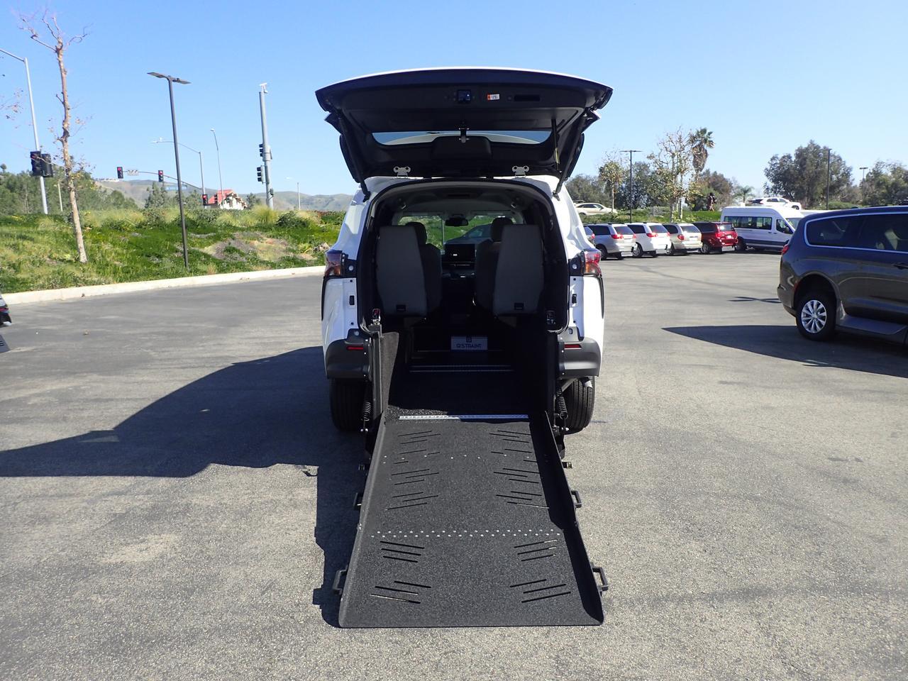 2026 Toyota Sienna LE Anaheim CA