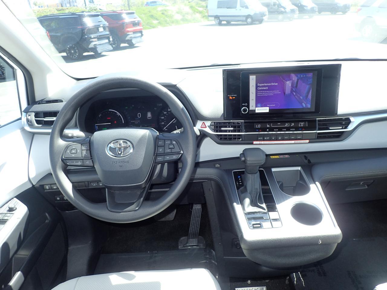 2026 Toyota Sienna LE Anaheim CA