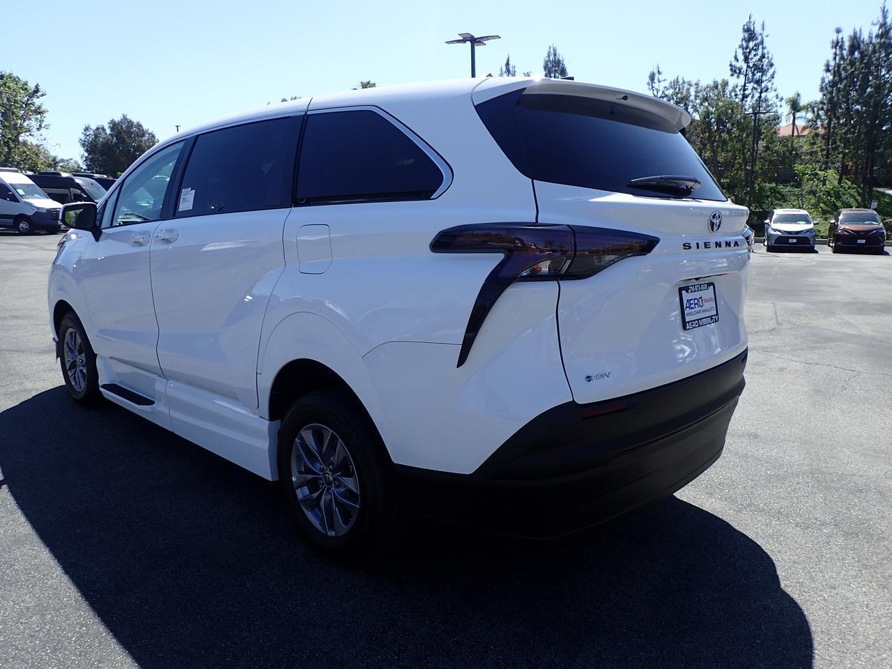 2026 Toyota Sienna LE Anaheim CA