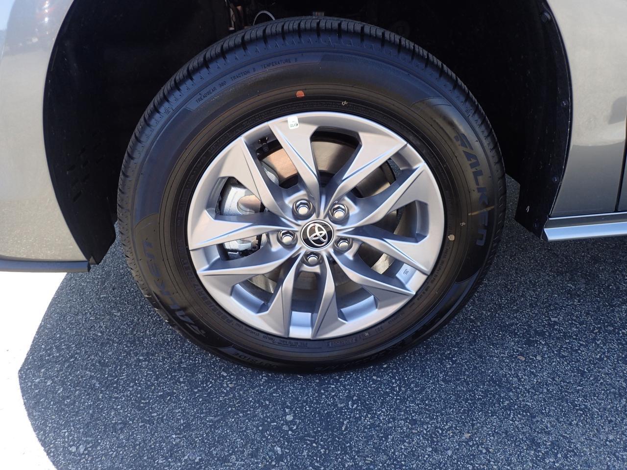 2026 Toyota Sienna LE Anaheim CA