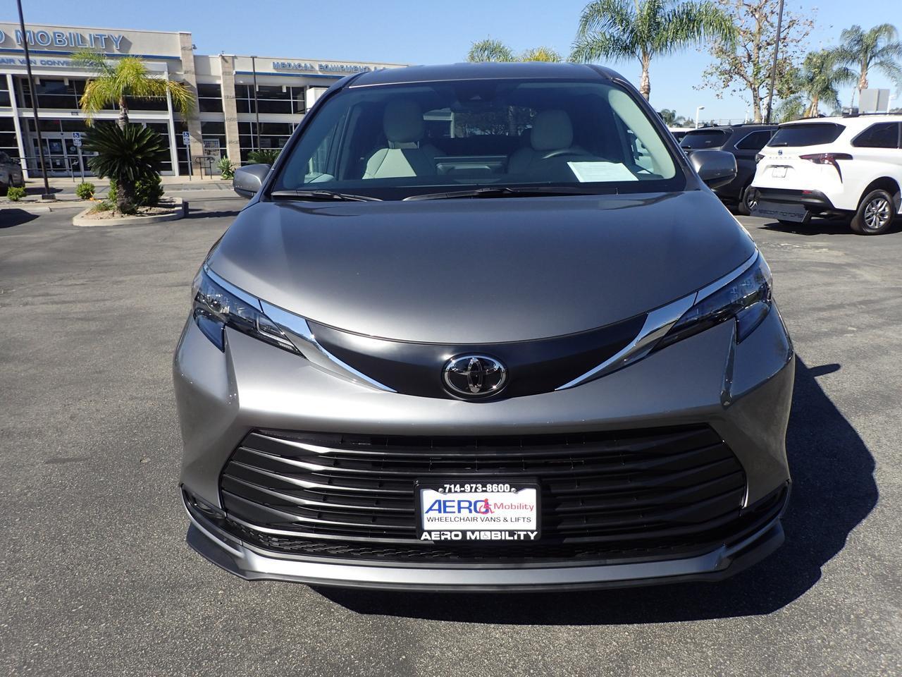 2026 Toyota Sienna LE