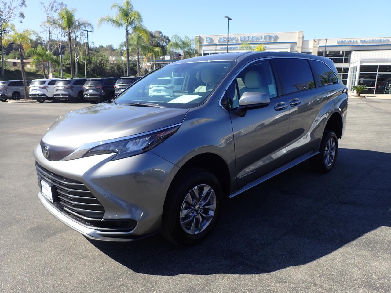 2026 Toyota Sienna LE Anaheim CA