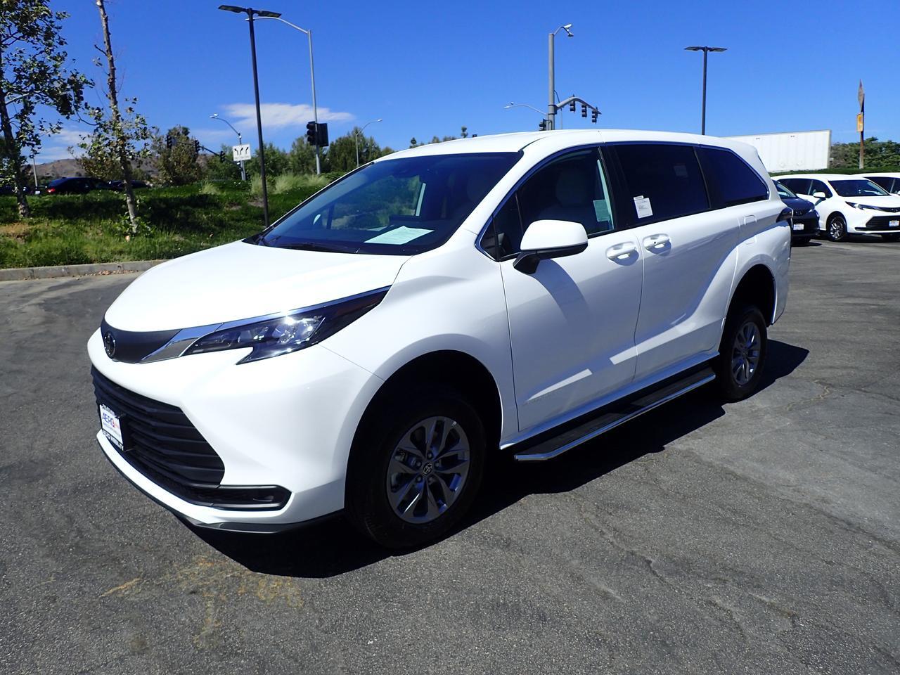 2026 Toyota Sienna LE Anaheim CA