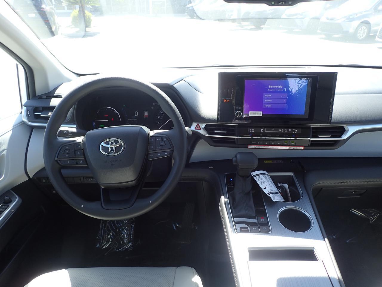 2026 Toyota Sienna LE Anaheim CA