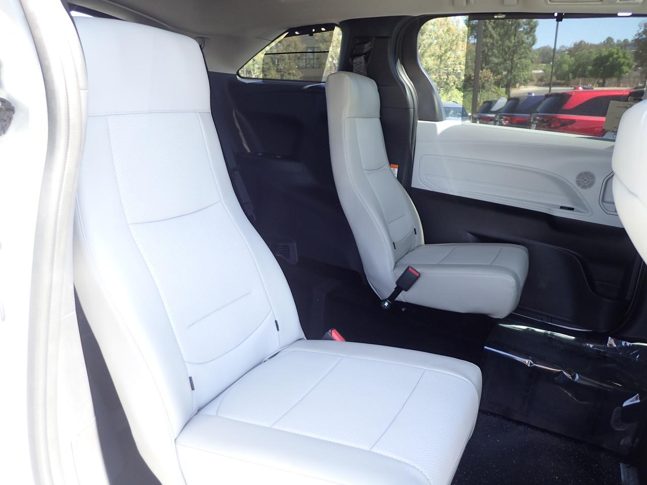 2026 Toyota Sienna LE Anaheim CA