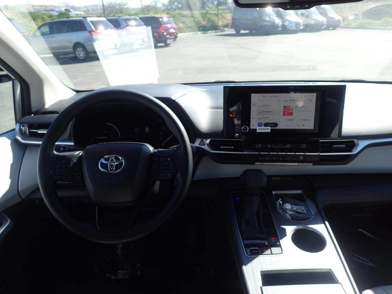 2026 Toyota Sienna LE Anaheim CA