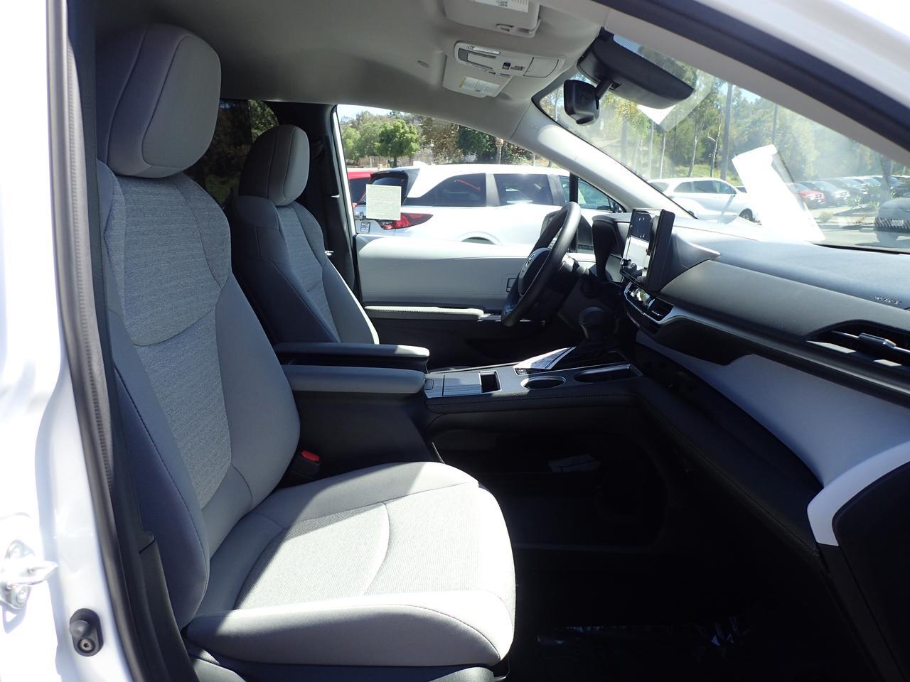 2026 Toyota Sienna LE Anaheim CA