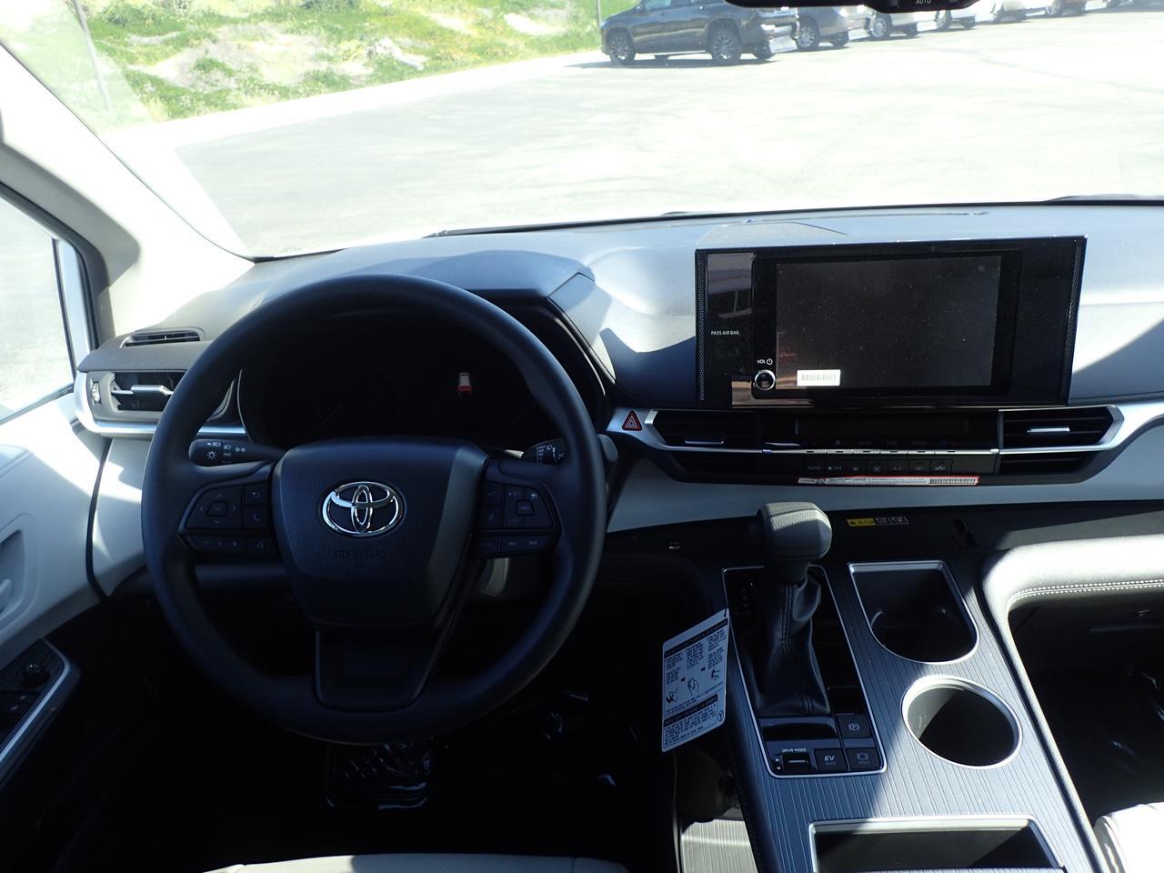 2026 Toyota Sienna LE Anaheim CA